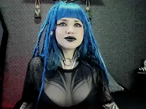 Snapshot of DimmuandDarkness chatting on December 11, 8:18 pm DimmuandDarkness online show from December 11, 8:18 pm