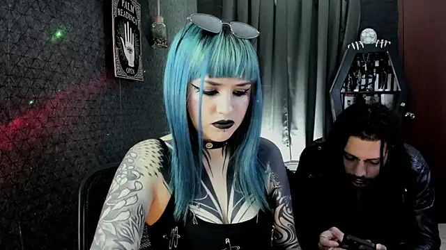 Snapshot of DimmuandDarkness chatting on February 28, 3:59 am DimmuandDarkness online show from February 28, 3:59 am