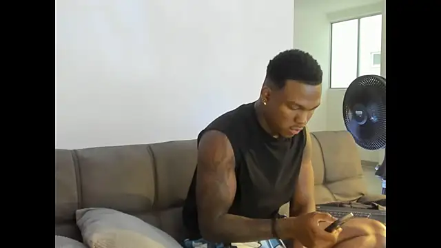 Troykhalil online show from March 12, 10:05 pm