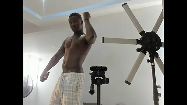 Troykhalil online show from April 20, 8:32 pm