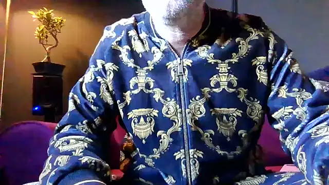 Snapshot of biffboff123 chatting on May 8, 4:01 pm biffboff123 online show from May 8, 4:01 pm