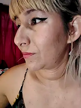 Snapshot of florecita9 chatting on January 30, 9:04 pm florecita9 online show from January 30, 9:04 pm