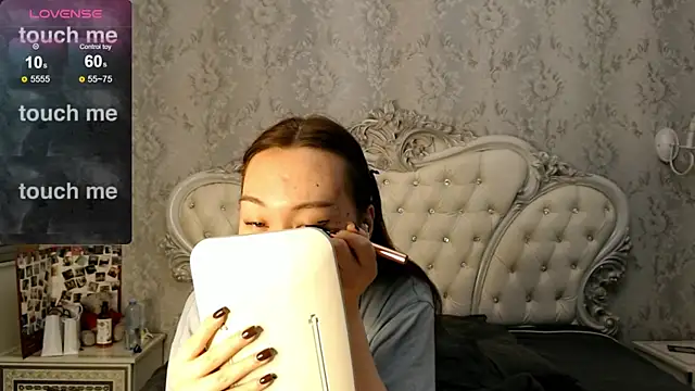 lee che online show from October 30, 12:23 am