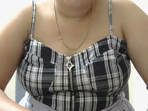 Snapshot of ammu_telugu_192 chatting on December 14, 8:41 am ammu telugu 192 online show from December 14, 8:41 am