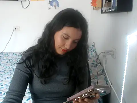HannaKlein online show from September 22, 5:59 pm