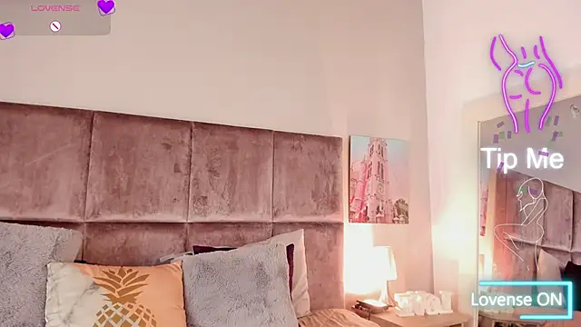 Salomesimos1 online show from March 22, 2:16 am