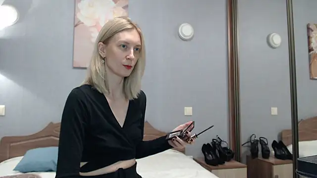 AvelinaLeoni online show from December 1, 6:29 am