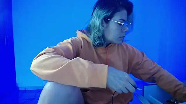 candydowson1 online show from November 26, 11:44 am