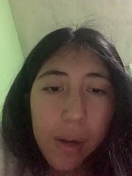 sarah12333 online show from May 31, 1:47 am