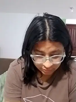 Snapshot of sarah12333 chatting on July 18, 12:04 am sarah12333 online show from July 18, 12:04 am