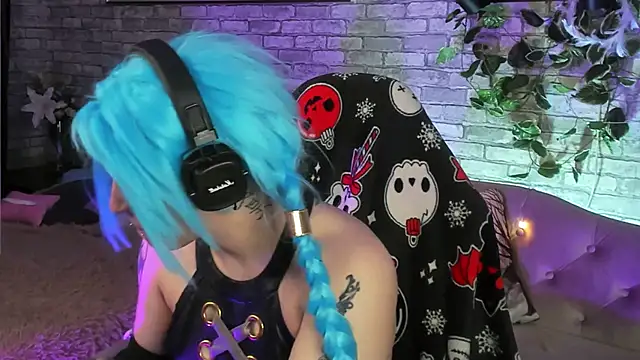 Alex Howell online show from January 9, 8:44 pm