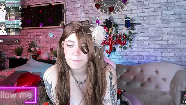 Alex Howell online show from February 7, 3:12 am