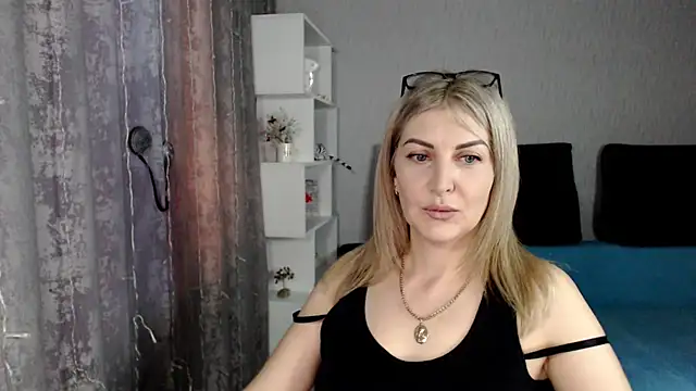Amelia Harper online show from March 13, 10:47 am