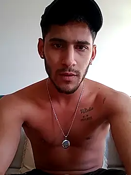 Snapshot of Cum_076 chatting on December 9, 3:44 pm Cum 076 online show from December 9, 3:44 pm