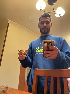 Snapshot of Cum_076 chatting on March 2, 10:33 am Cum 076 online show from March 2, 10:33 am