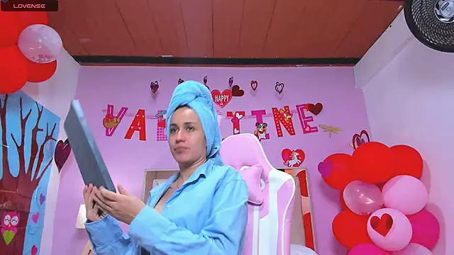 Miia harper  online show from February 5, 7:31 pm