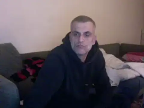 Snapshot of skossa777 chatting on December 31, 4:35 pm skossa777 online show from December 31, 4:35 pm