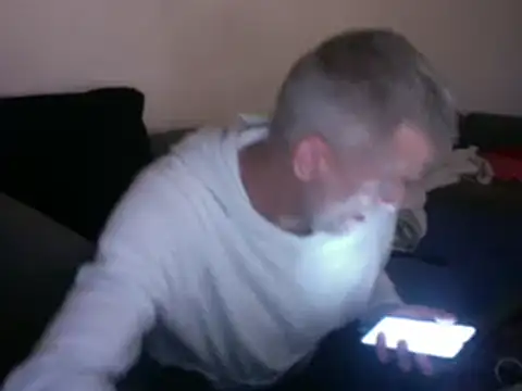 Snapshot of skossa777 chatting on February 5, 3:52 pm skossa777 online show from February 5, 3:52 pm