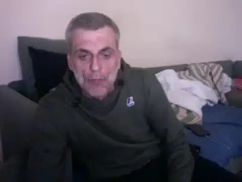 Snapshot of skossa777 chatting on February 14, 1:29 pm skossa777 online show from February 14, 1:29 pm