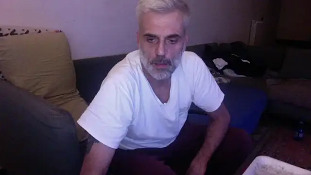 Snapshot of skossa777 chatting on October 5, 6:17 pm skossa777 online show from October 5, 6:17 pm