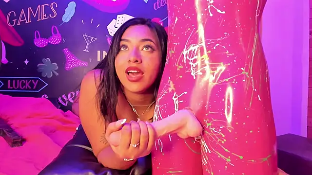 MavyStar online show from March 13, 6:12 pm