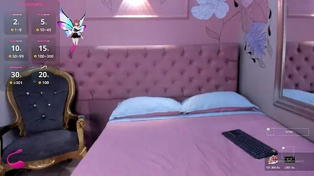 Snapshot of _kiitty chatting on October 20, 8:31 pm  kiitty online show from October 20, 8:31 pm