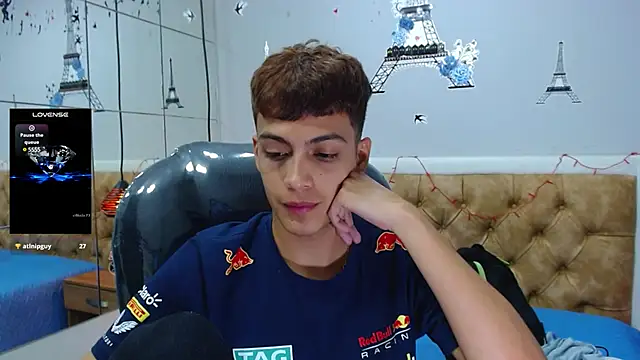 SkinnyBoy  online show from March 7, 3:39 pm