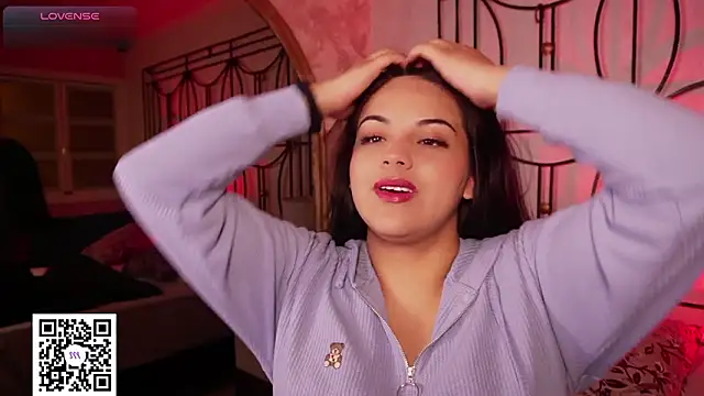 Sophia wilsonn  online show from February 4, 10:43 am