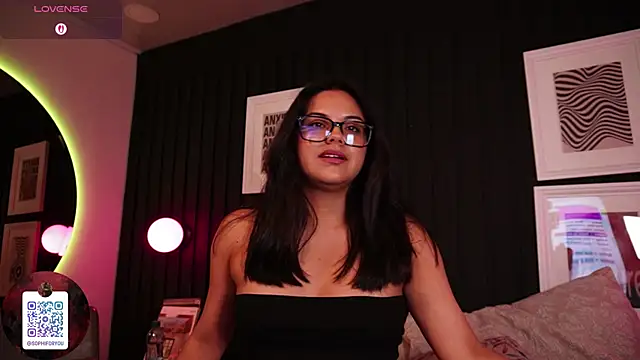 Snapshot of Sophia_wilsonn_ chatting on April 25, 1:41 pm Sophia wilsonn online show from April 25, 1:41 pm