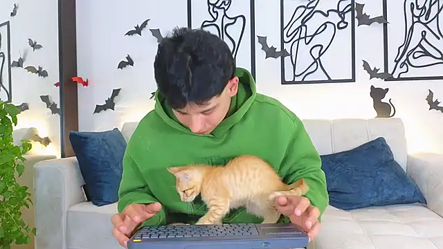 Nicole and deam13 online show from October 17, 11:29 pm