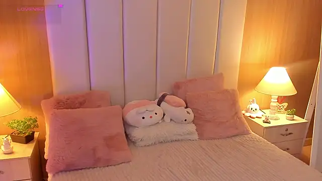 CaseyPiierce online show from November 28, 8:55 pm