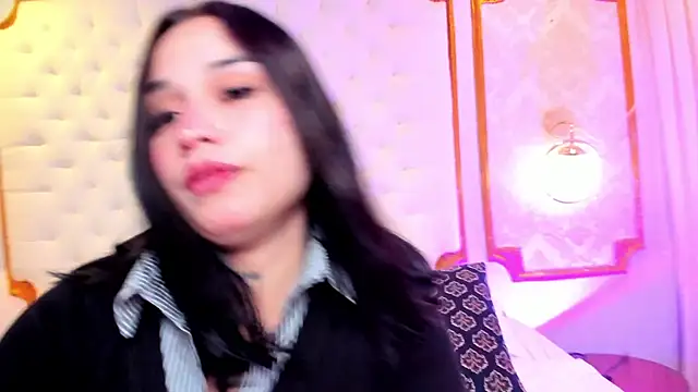 Kayla stern  online show from January 23, 11:04 am