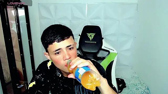 bby santi online show from December 4, 1:20 pm