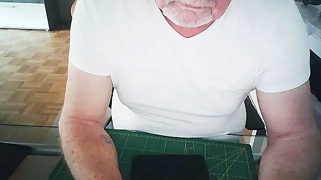 MrBob60 online show from June 19, 11:47 am
