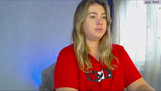 SuchCute online show from November 3, 3:08 am