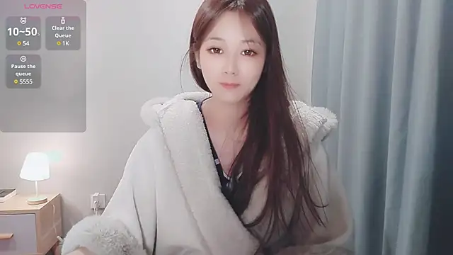 saomaomao69 online show from December 14, 9:02 pm