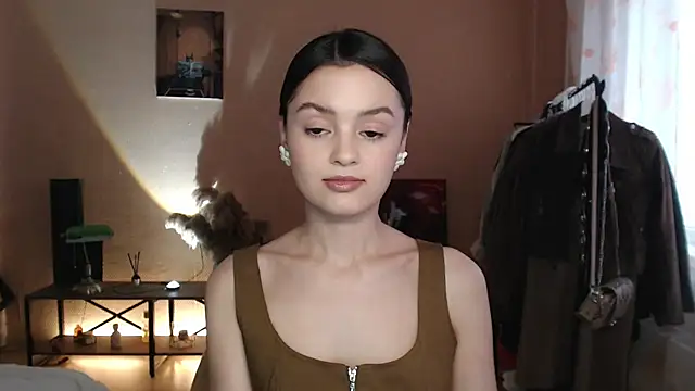 Snapshot of CuteRuby99 chatting on July 13, 1:47 pm CuteRuby99 online show from July 13, 1:47 pm