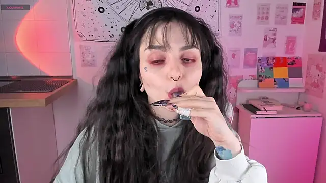 mollydoorsis1 online show from February 22, 12:49 am