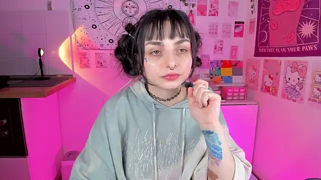 mollydoorsis1 online show from March 6, 11:42 pm