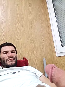 Gigolo4040 online show from October 7, 9:01 pm