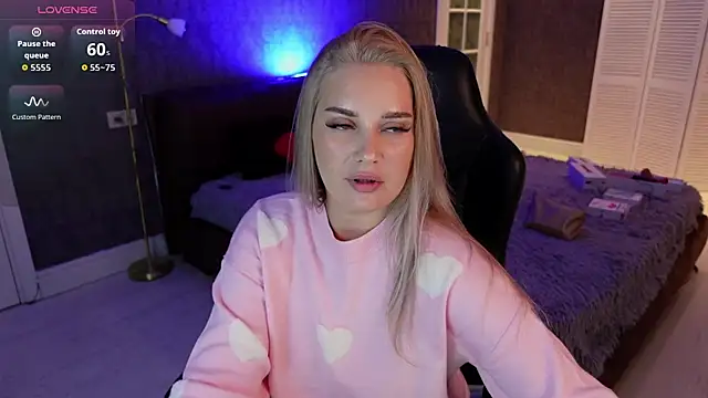 KittiLiza online show from October 24, 9:22 pm