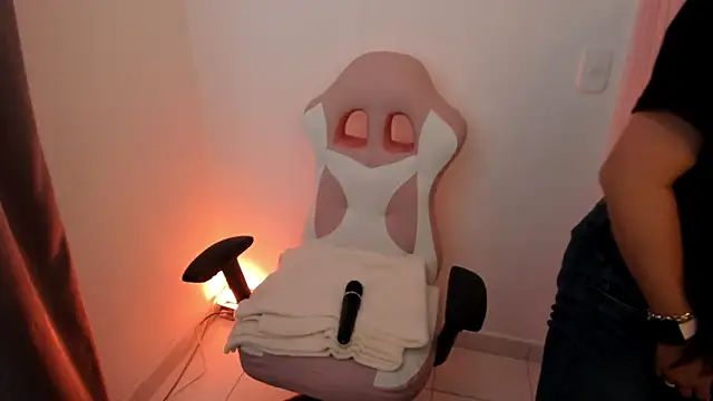 Sweet Chloe06 online show from January 21, 6:55 pm