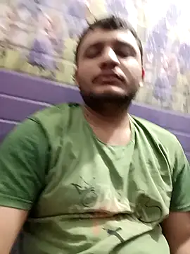 Snapshot of Naresh00766 chatting on March 13, 6:58 pm Naresh00766 online show from March 13, 6:58 pm