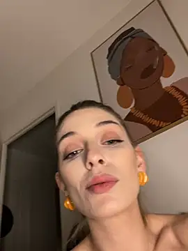 Lolitaxlola online show from April 16, 9:39 pm