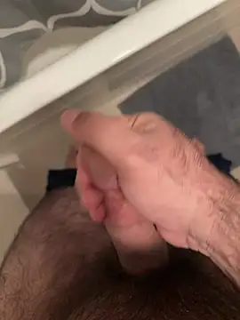 Snapshot of Serkan3356 chatting on February 8, 4:10 pm Serkan3356 online show from February 8, 4:10 pm