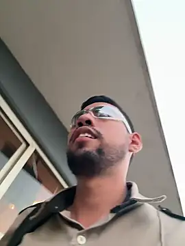 EnriquePersian197 online show from October 14, 12:33 am