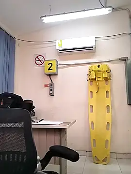 EnriquePersian197 online show from November 6, 2:51 pm