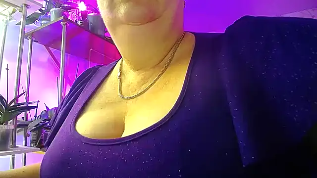  Sweet Woman online show from October 11, 4:22 am