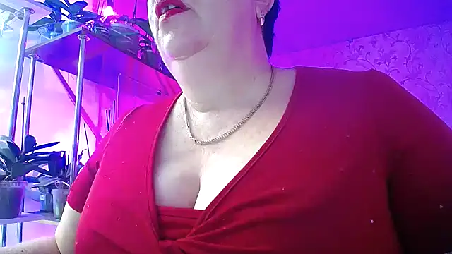  Sweet Woman online show from December 17, 5:24 am