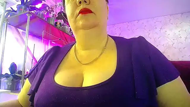  Sweet Woman online show from April 18, 6:06 am